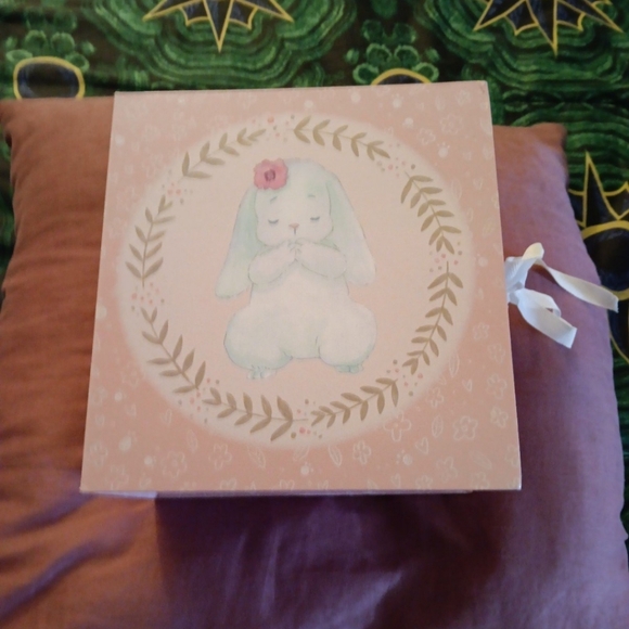 Tickle & Main "Every Bunny Prays" Book & Bunny, like new, bunny prays - Picture 6 of 10